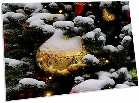 3Drose lijepo ukrašeno božićno drvce u snijegu. Veseo. - prostirke za stol